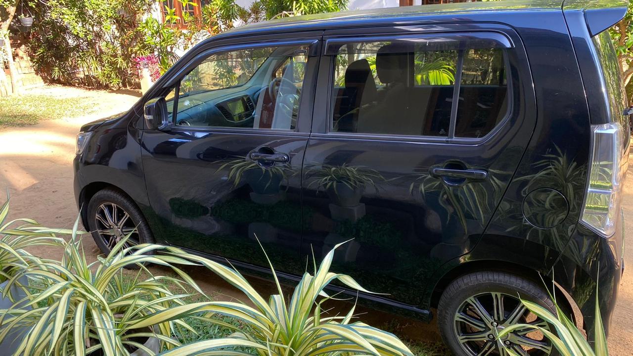 Rent a Suzuki Wagon R Stingray 2015