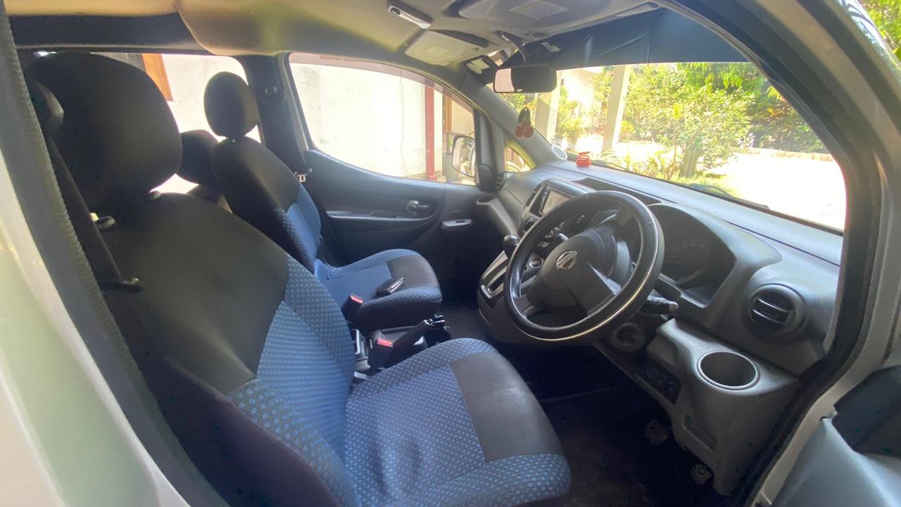 Nissan NV200 2012 for Rent