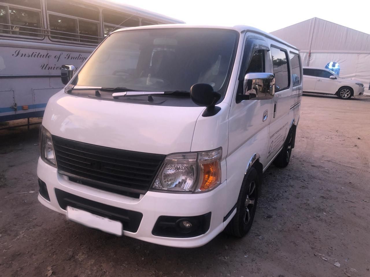 Nissan Caravan E25 Van for Rent